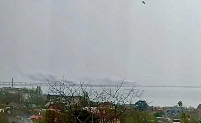 Новости Керчи: В Керчи перекрыли Крымский мост и напустили дыму